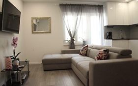 Apartments Holiday Baska Voda