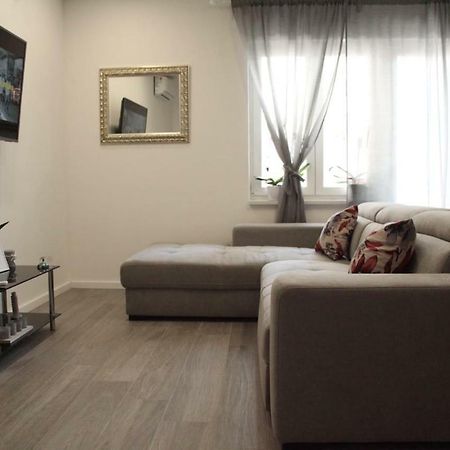Apartments Holiday Baška Voda Zewnętrze zdjęcie