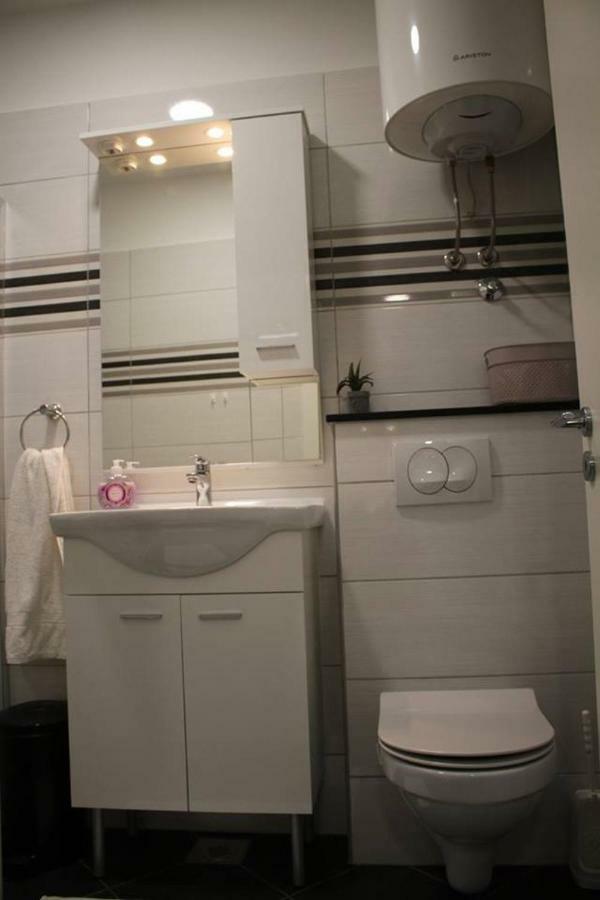 Apartments Holiday Baška Voda Zewnętrze zdjęcie