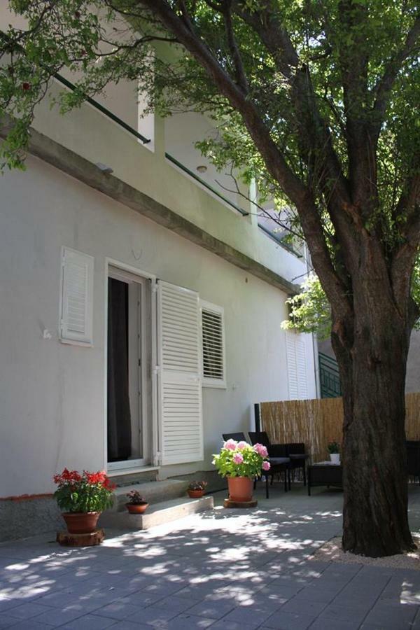 Apartments Holiday Baška Voda Zewnętrze zdjęcie