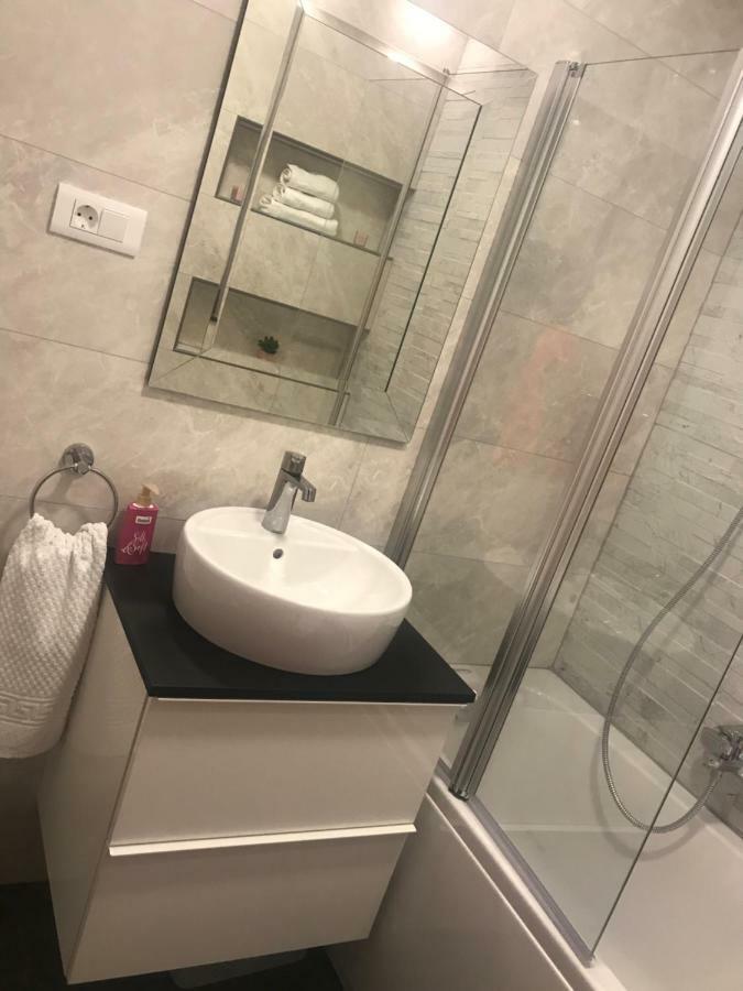 Apartments Holiday Baška Voda Zewnętrze zdjęcie