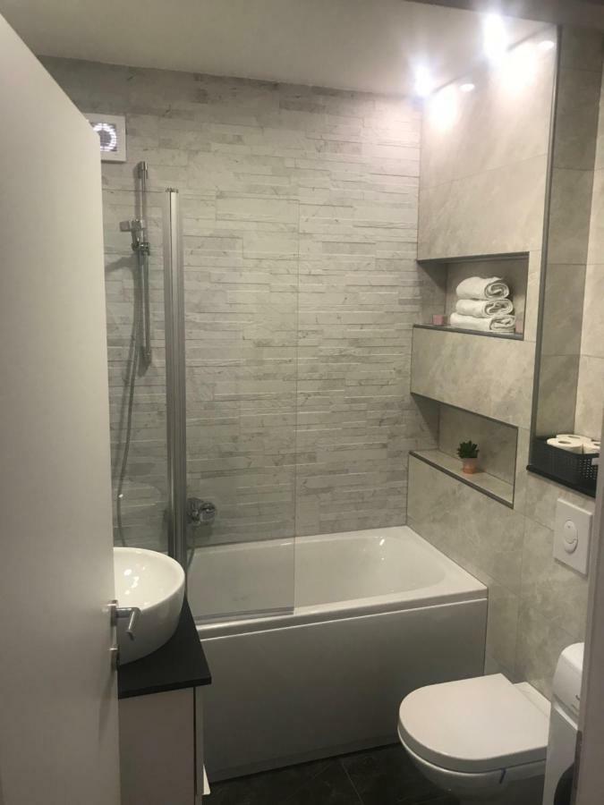 Apartments Holiday Baška Voda Zewnętrze zdjęcie