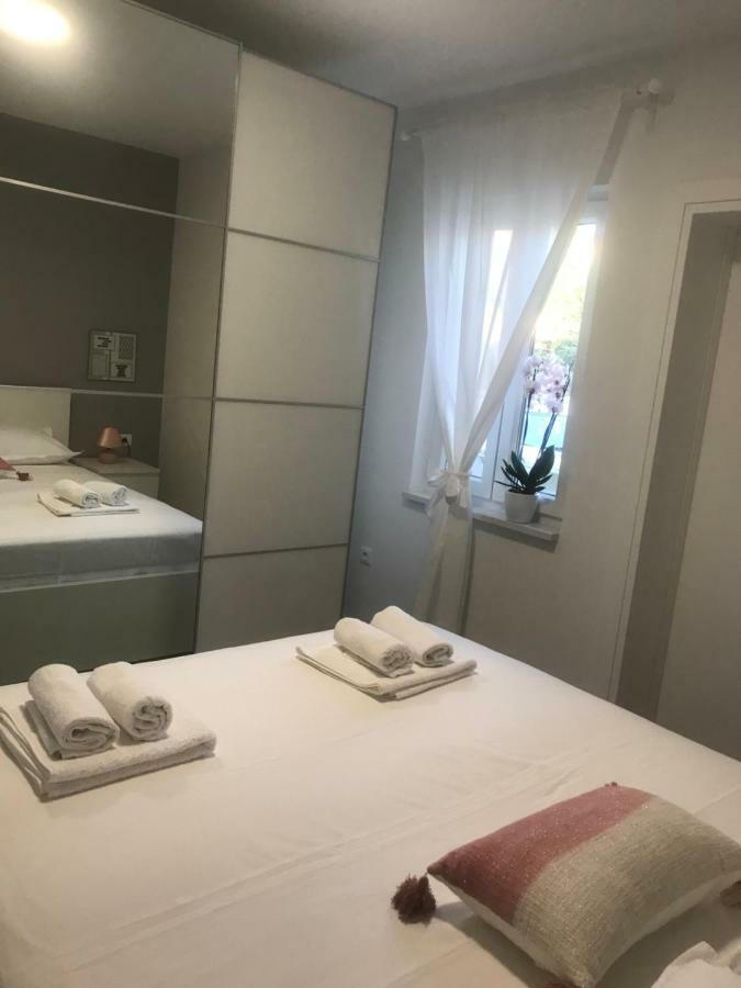 Apartments Holiday Baška Voda Zewnętrze zdjęcie