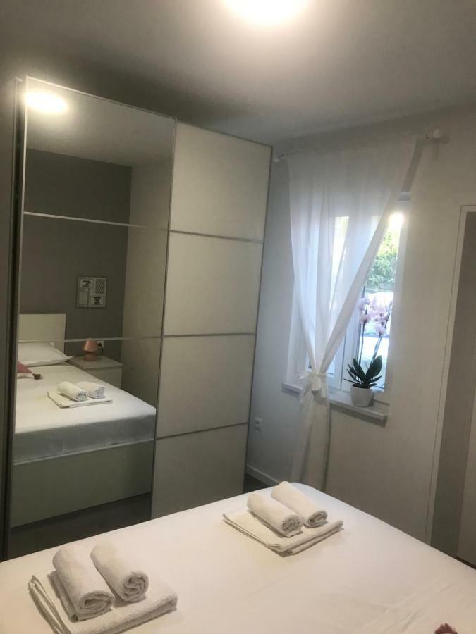Apartments Holiday Baška Voda Zewnętrze zdjęcie